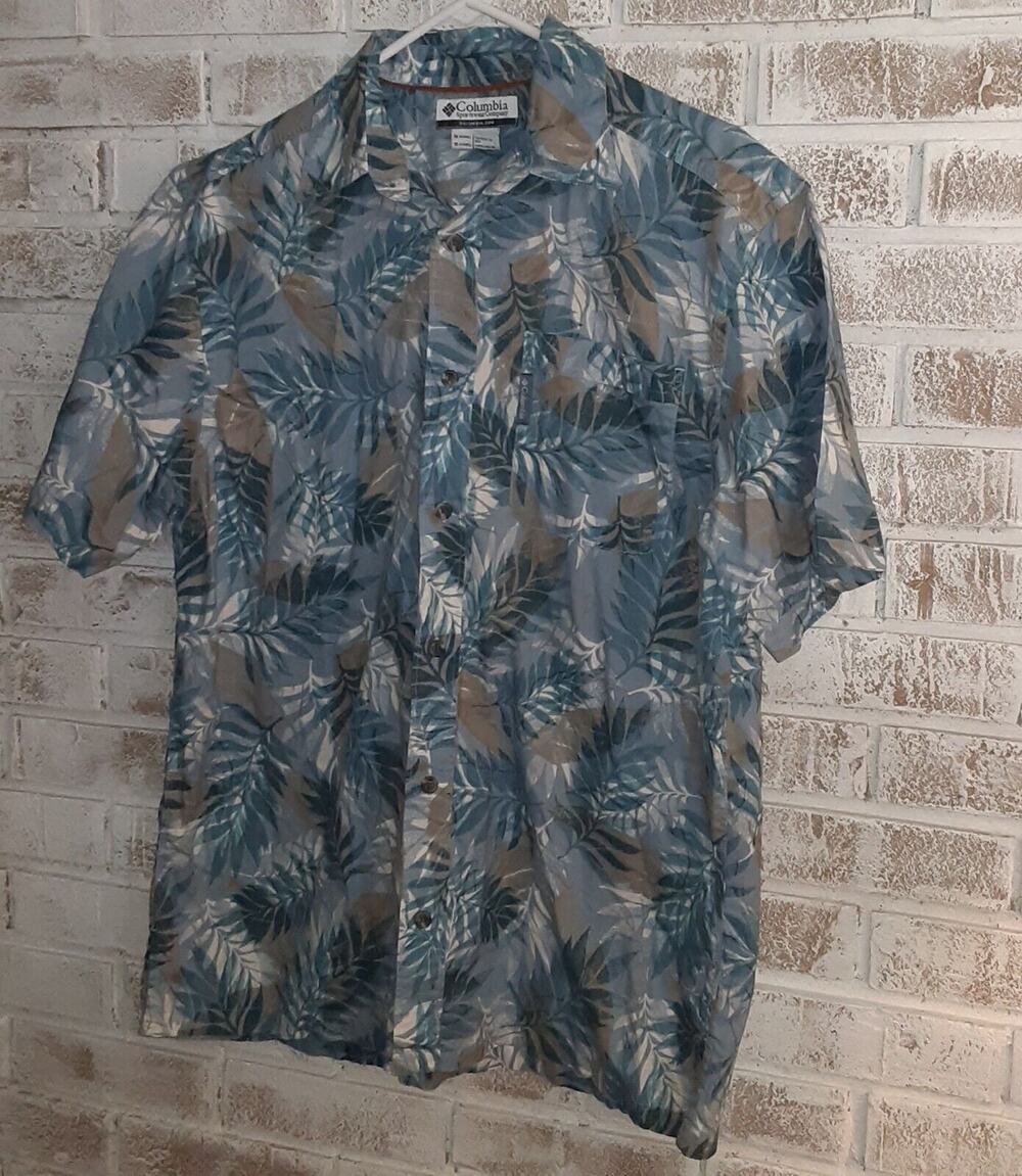 Columbia sz M Hawaiian Magnum Button Down Short sleeve Shirt